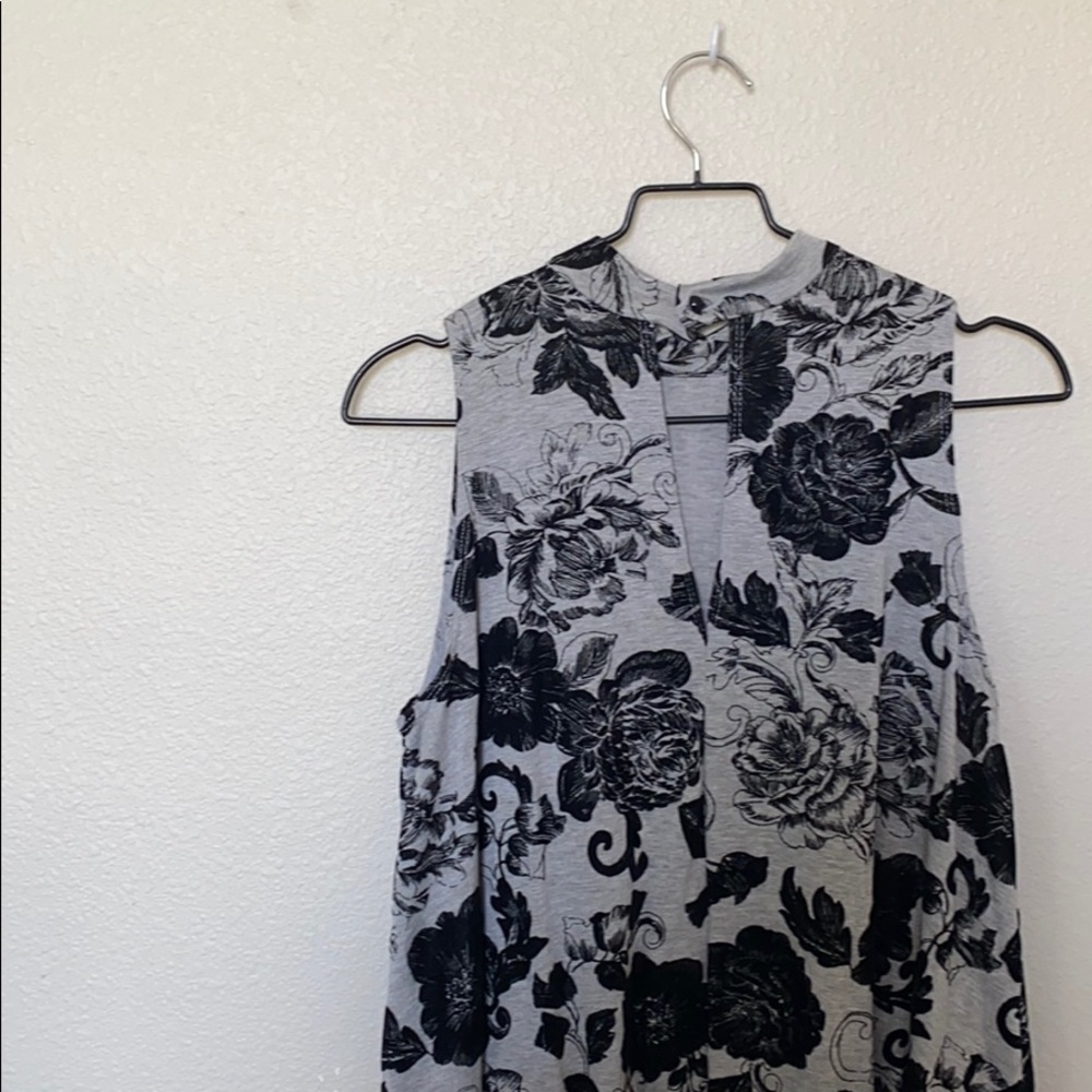 Black velvet flower dress - Picture 4 of 4
